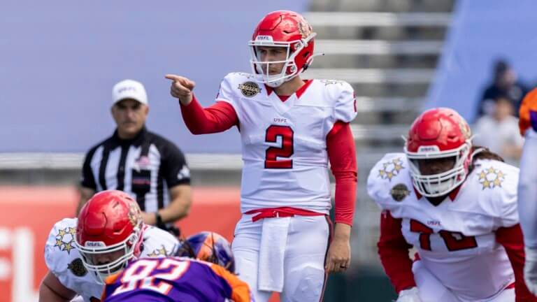 Luis Perez - New Jersey Generals QB