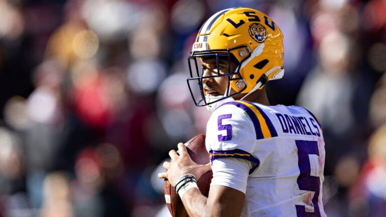 Jayden Daniels, LSU