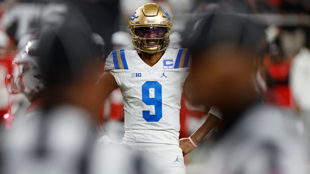 CFB DFS - UCLA QB Nico Iamaleava