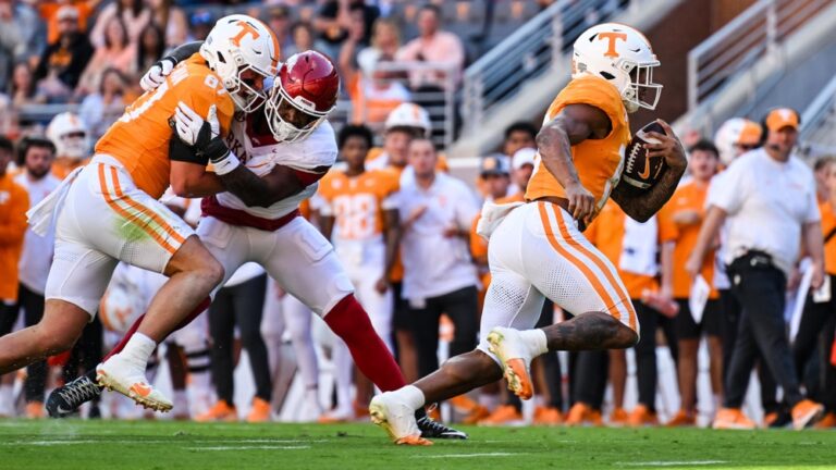 CFB DFS - DeSean Bishop TENN RB