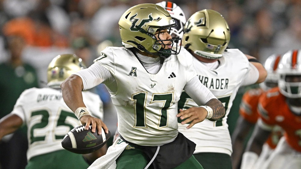 CFB DFS - USF QB Byrum Brown