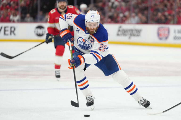 Jorge Pucks 2025 NHL DFS Breakdown: Monday 11/10