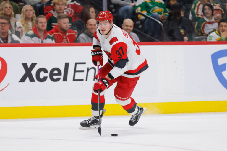 JorgePucks 2025 NHL DFS Breakdown: Tuesday 12/30